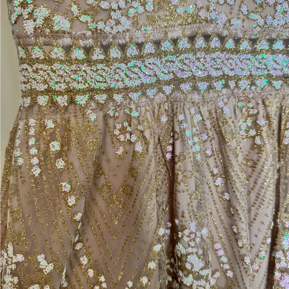 Hello Molly GOLD ON THE CEILING MAXI DRESS CHAMPAGNE - Picture 5 of 7